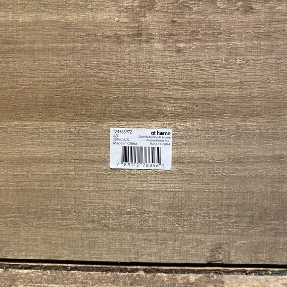 Fresh Cut Christmas Trees Hanging Wood Sign, Farmhouse Christmas Wall Decor - Picture 11 of 13